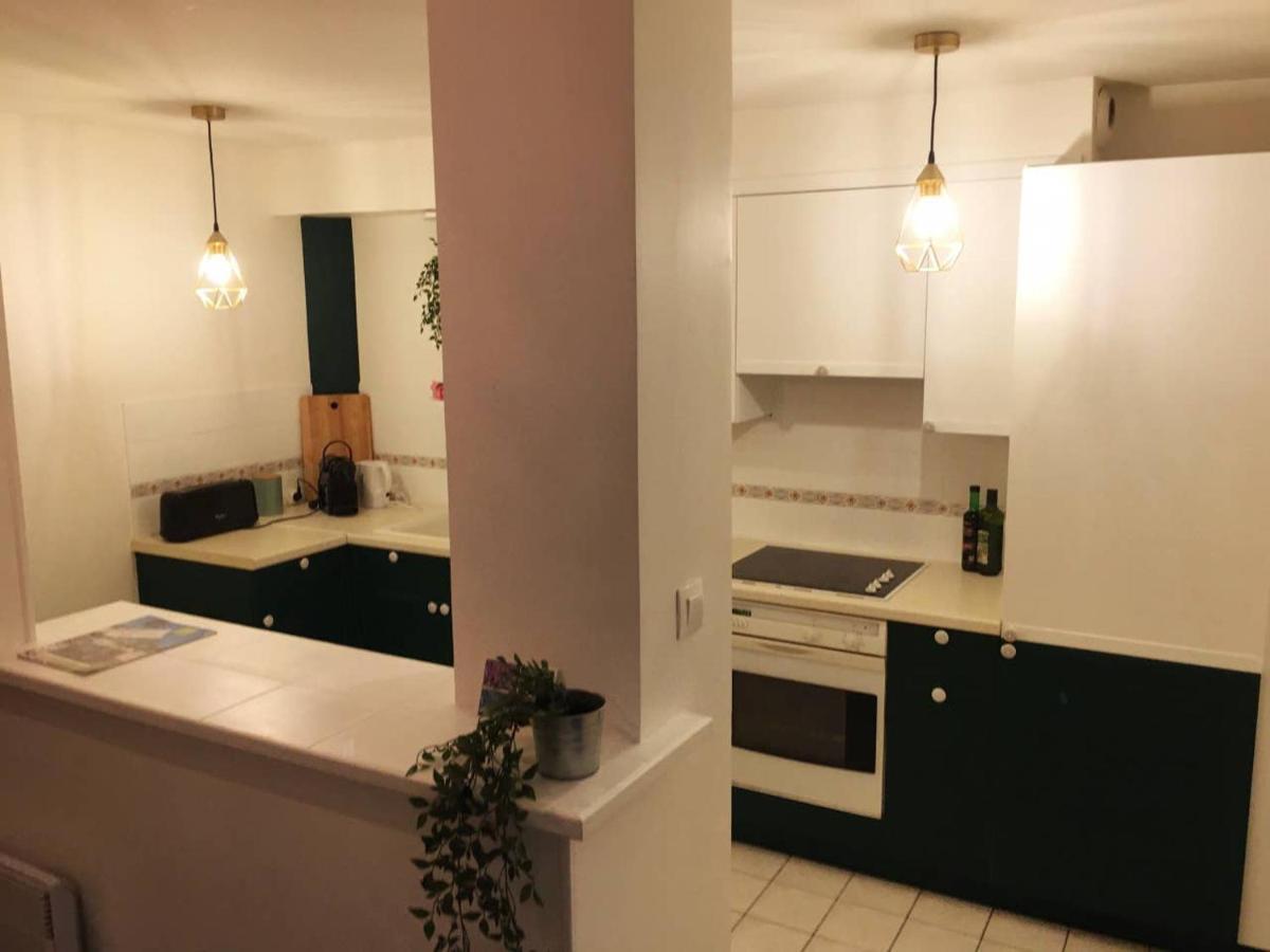 Апартаменты Eugene-Stockholm Реймс Экстерьер фото